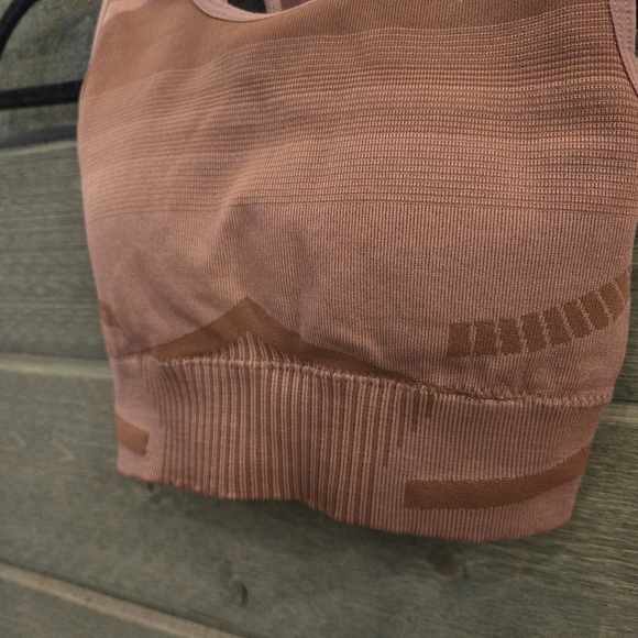 Gymshark Geo Seamless Sports Bra - Low Support - Rose Pink XS - Picture 3 of 5